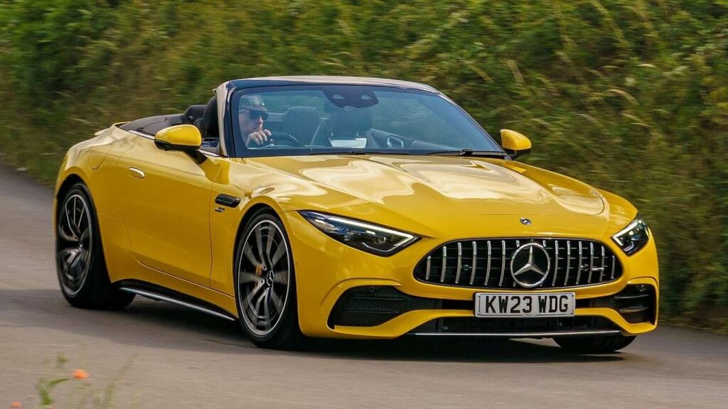 Mercedes-Benz-SL-2023-pojistka-pozar