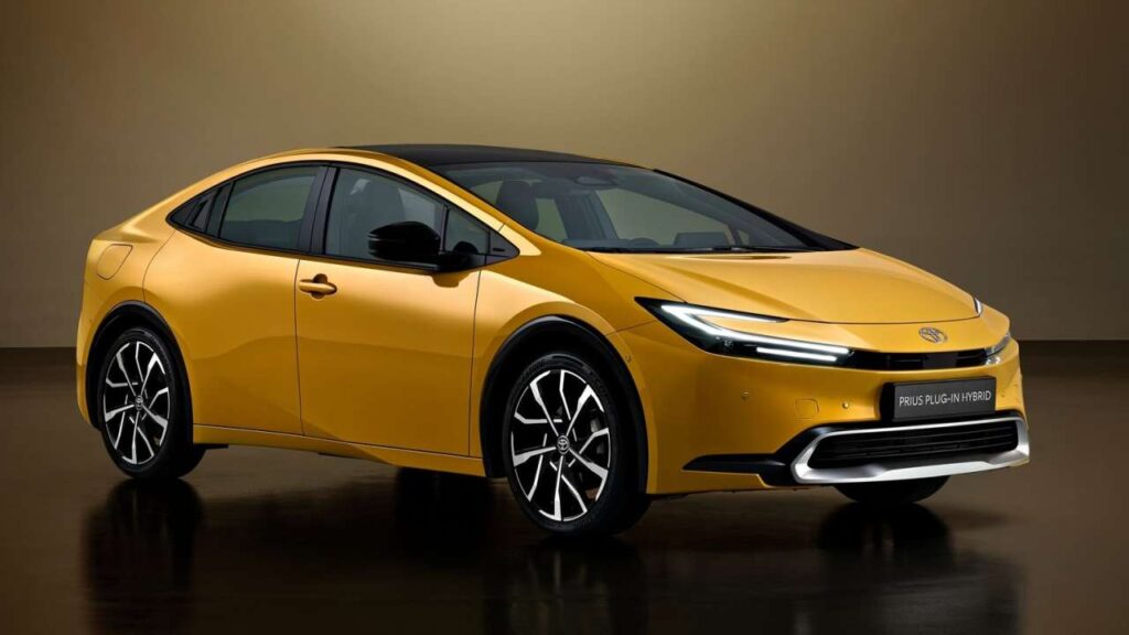 Toyota-Prius-2024-zamek-dveri