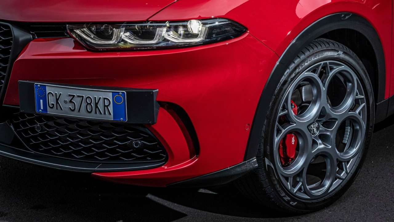 Alfa-Romeo-Tonale-specifikace-kola-pneu-kba
