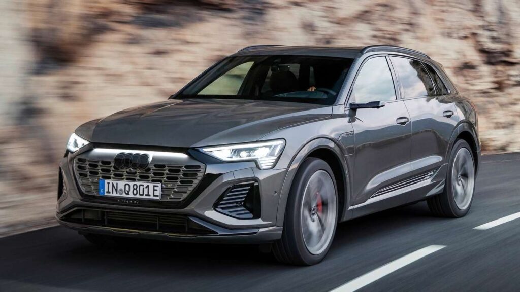 Audi-Q8-e-tron-2024-brzdova-hadice-unik-kapaliny