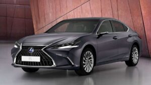 Lexus-ES-2023-kamera-selhani