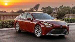 Toyota-Mirai-2023-kamera-selhani