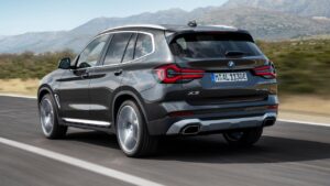 BMW-X3-2016-2024-lista-kufru-zraneni