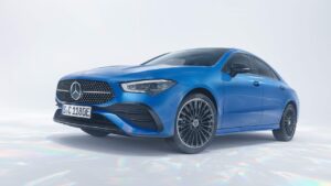 Mercedes-Benz-CLA-2024-pyropojistka-zraneni