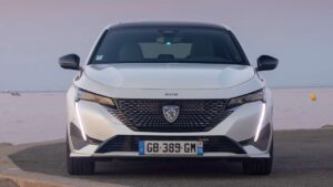 Peugeot-308-2022-motor-emise