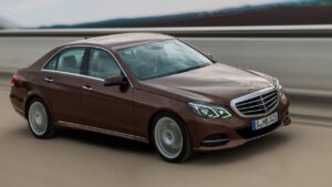 Mercedes-Benz-E-Class-2010-2016-rizeni-havarie