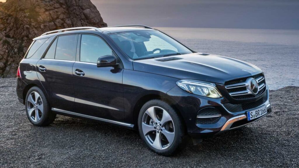 Mercedes-Benz-GLE-2010-2016-rizeni-havarie