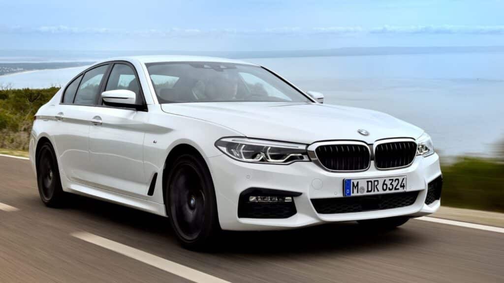 BMW-5-Series-2022-2024-brzdy-havarie