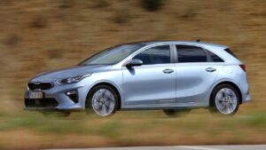 Kia-Ceed-2019-zkrat-pozar