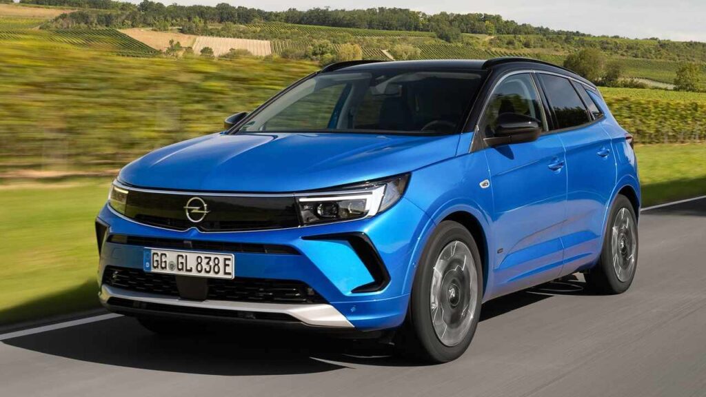 Opel-Grandland-2024-sroub-kuloveho-cepu