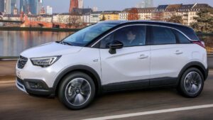 Opel-Crossland-X-2022-2023-emise-elektronika