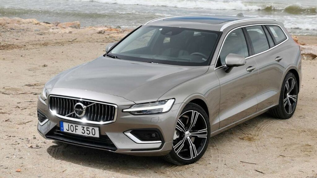 Volvo-V60-2020-2022-baterie-pozar