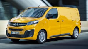 opel-vivaro-2024-2025-podvozek-zraneni