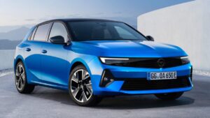 opel-astra-2024-palivo-pozar
