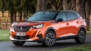 Peugeot-2008-2023-2025-palivo-pozar