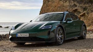 Porsche-Taycan-2025-pneumaticky-podvozek-havarie
