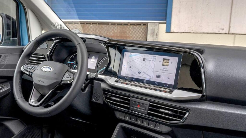 ford-transit-connect-2023-2024-zadni-kamera