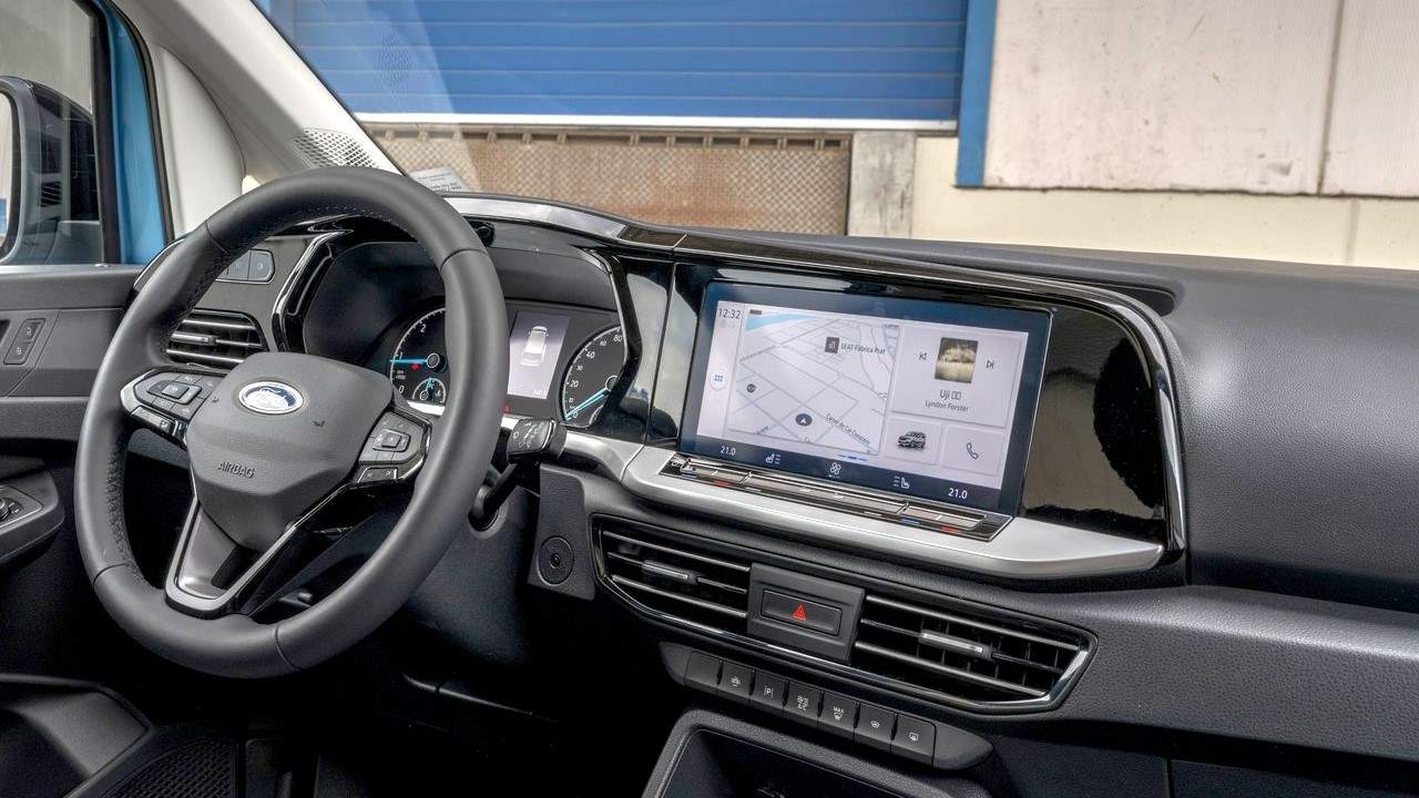 ford-transit-connect-2023-2024-zadni-kamera