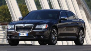 Lancia-Thema-2011-2012-airbag-zraneni